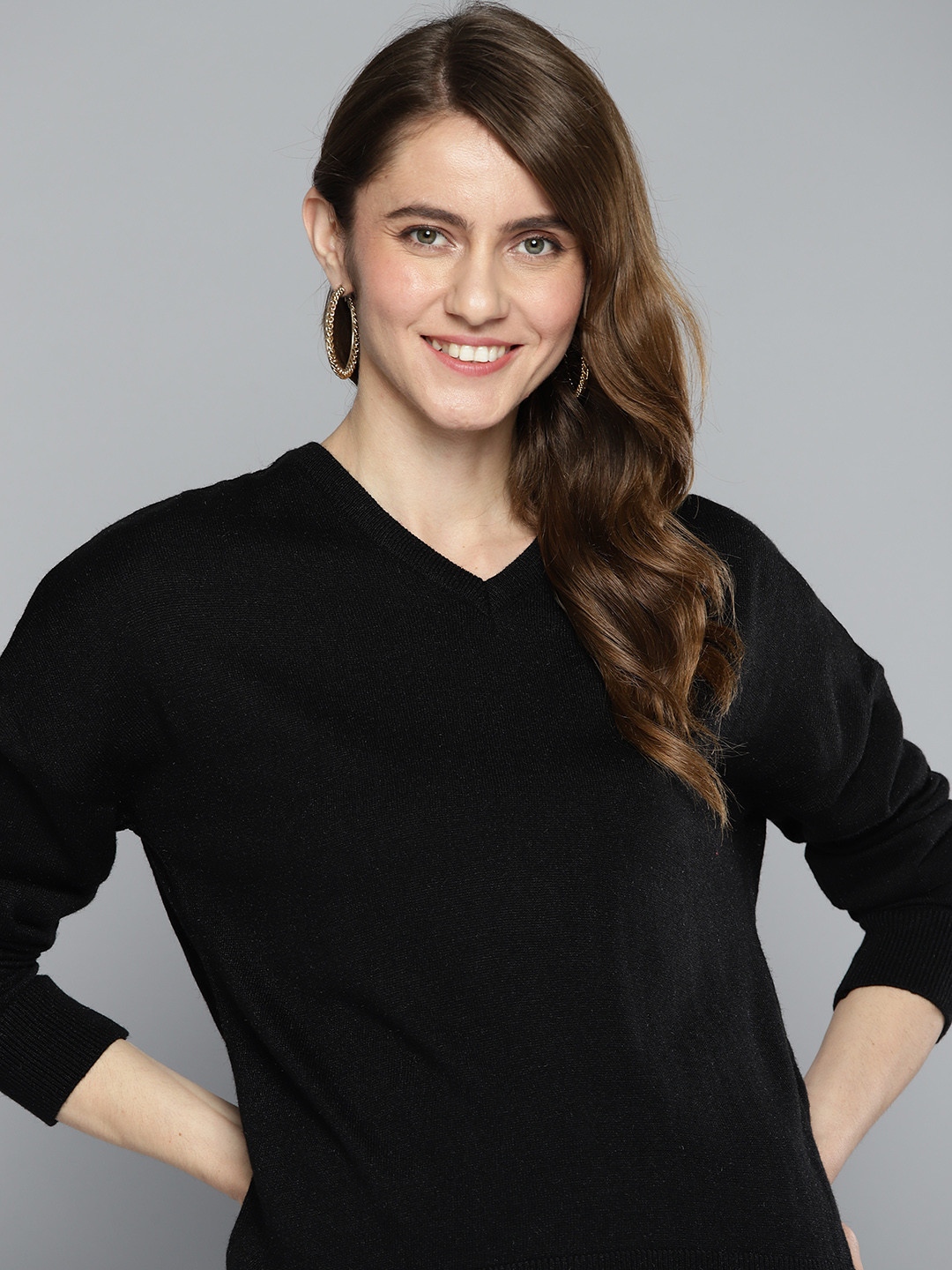 

HERE&NOW Women Black Solid V-Neck Pullover with Sheen Detail