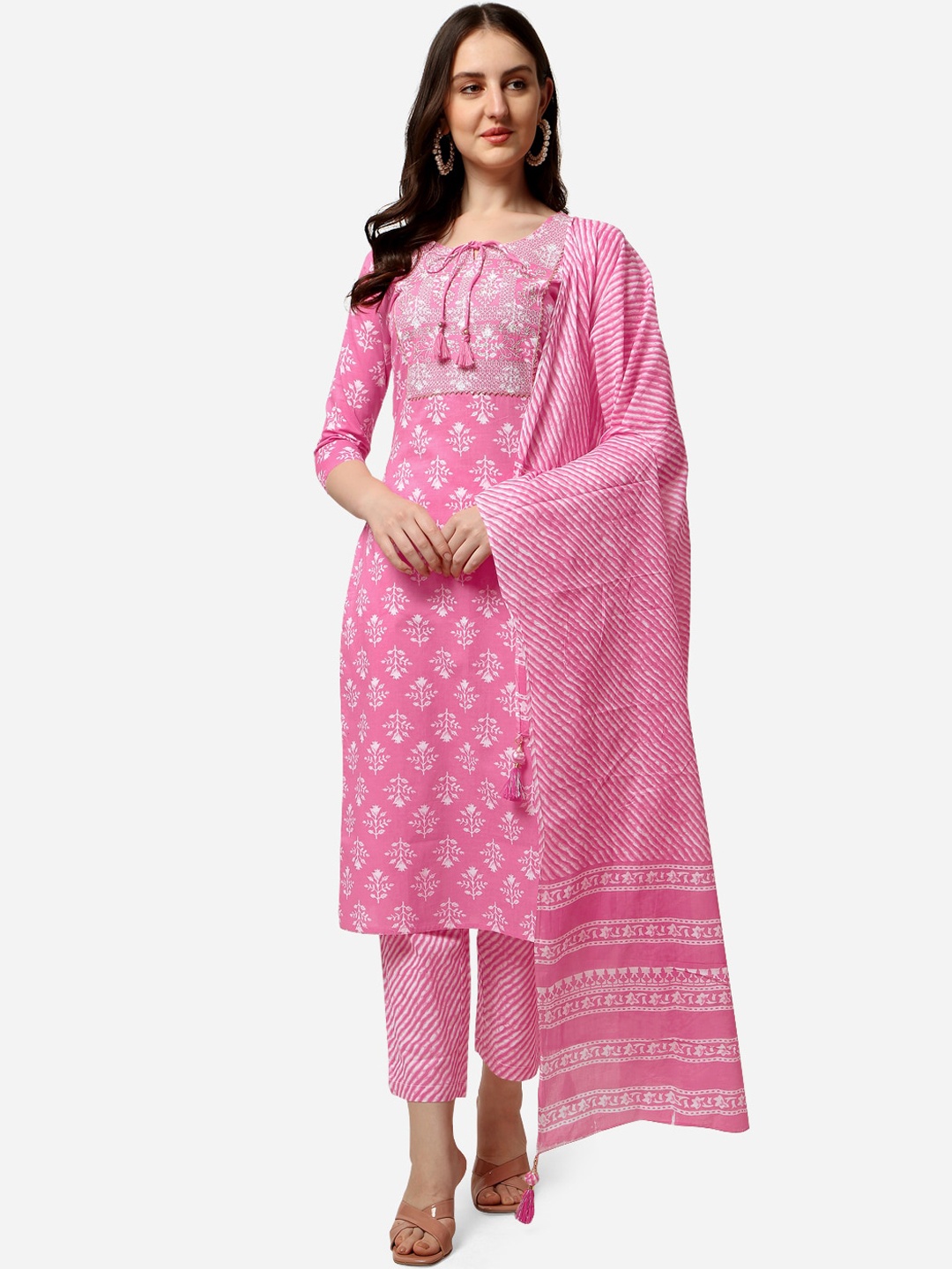 

MIRCHI FASHION Women Pink Ethnic Motifs Printed Kurti with Trousers & With Dupatta