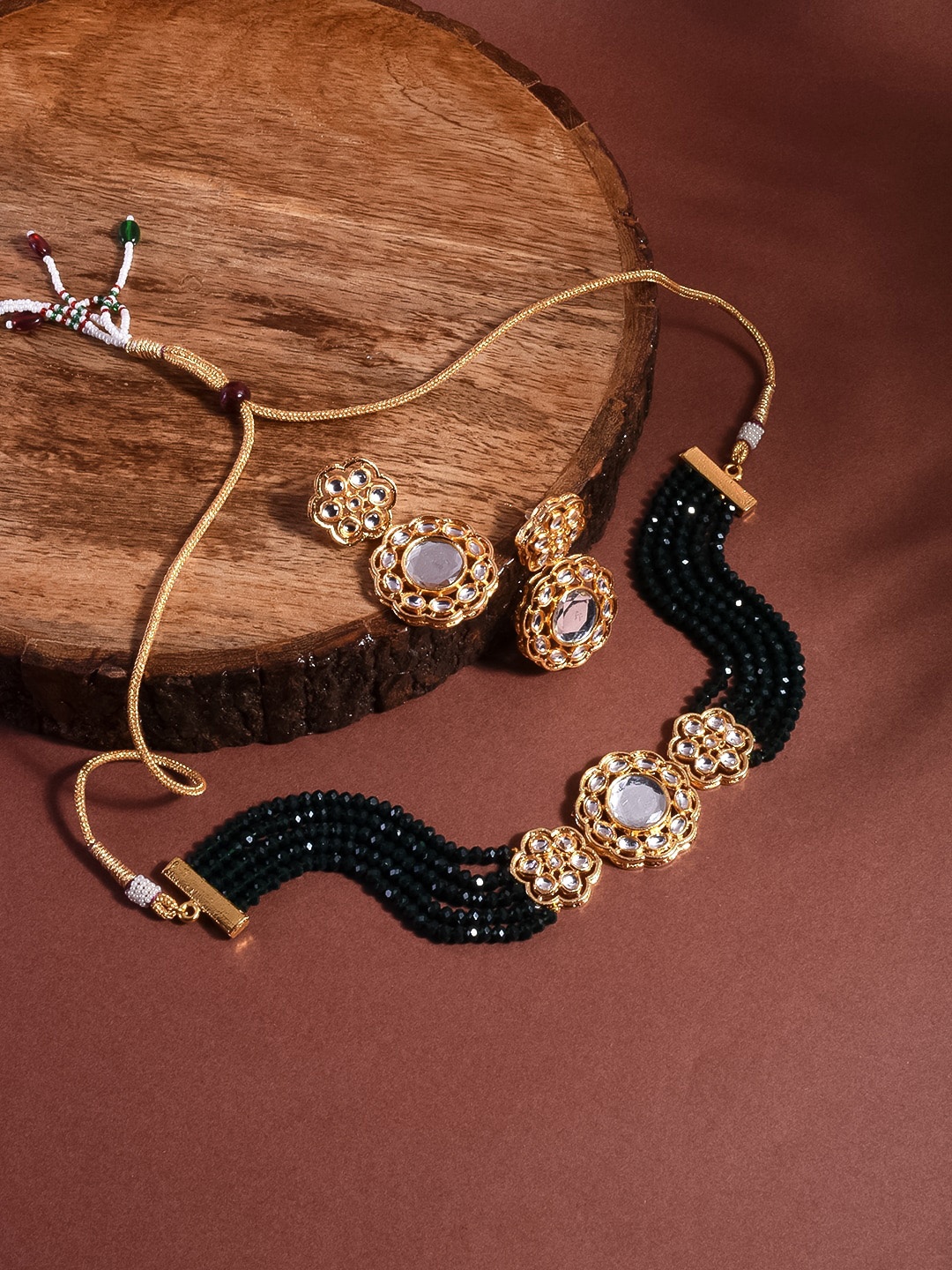 

STEORRA JEWELS Gold-Plated Green & White Kundan Studded Jewellery Set