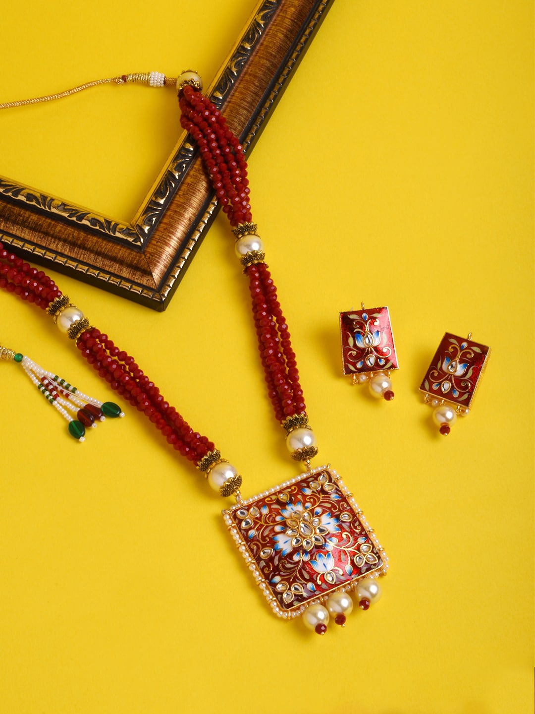 

STEORRA JEWELS Women Red Gold-Plated Kundan Studded Long Jewellery Set