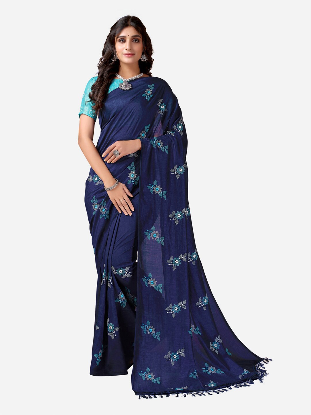 

Satrani Navy Blue & Blue Saree