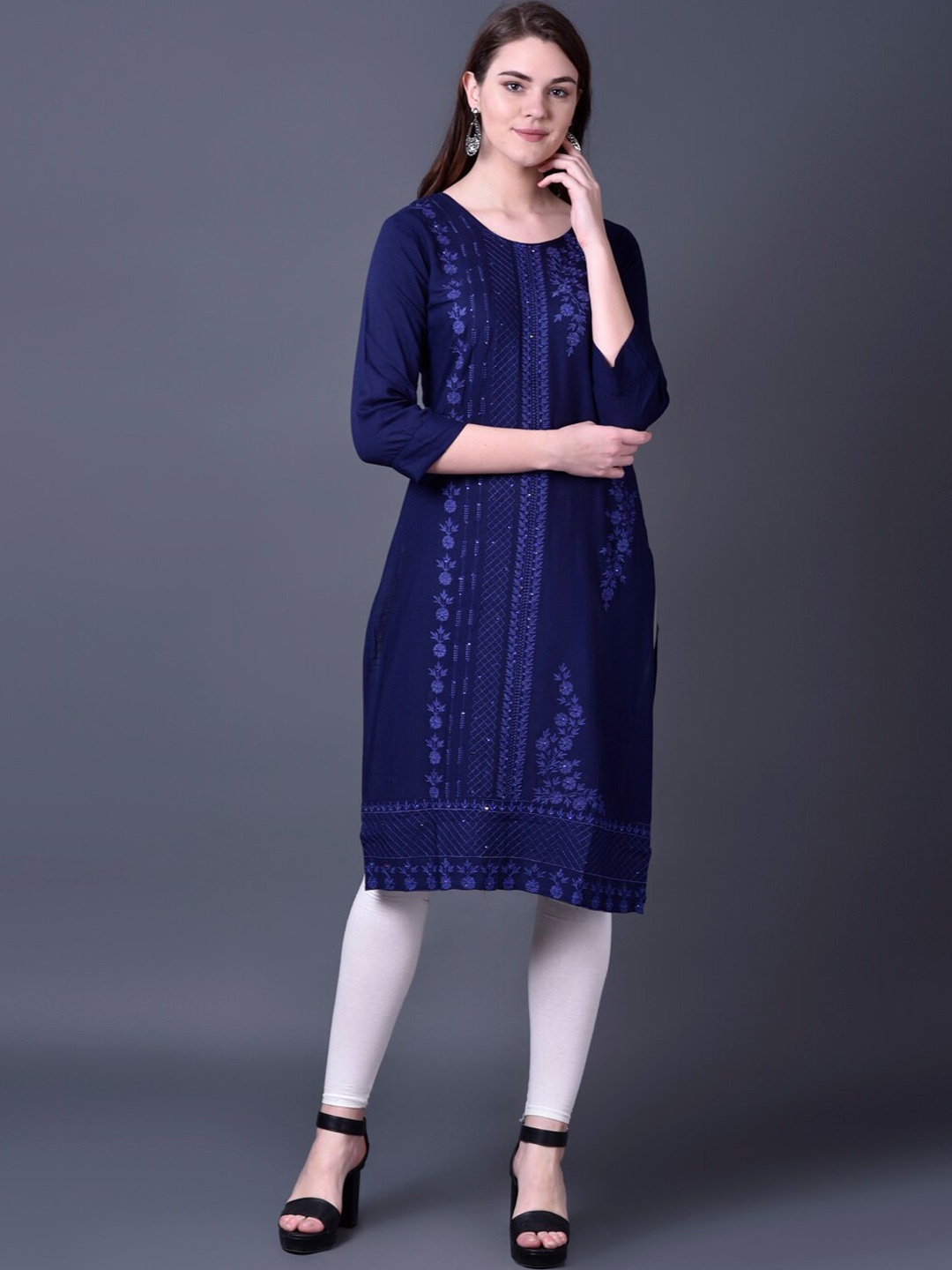 

Ziva Fashion Women Blue Geometric Flared Sleeves Thread Work Kurta