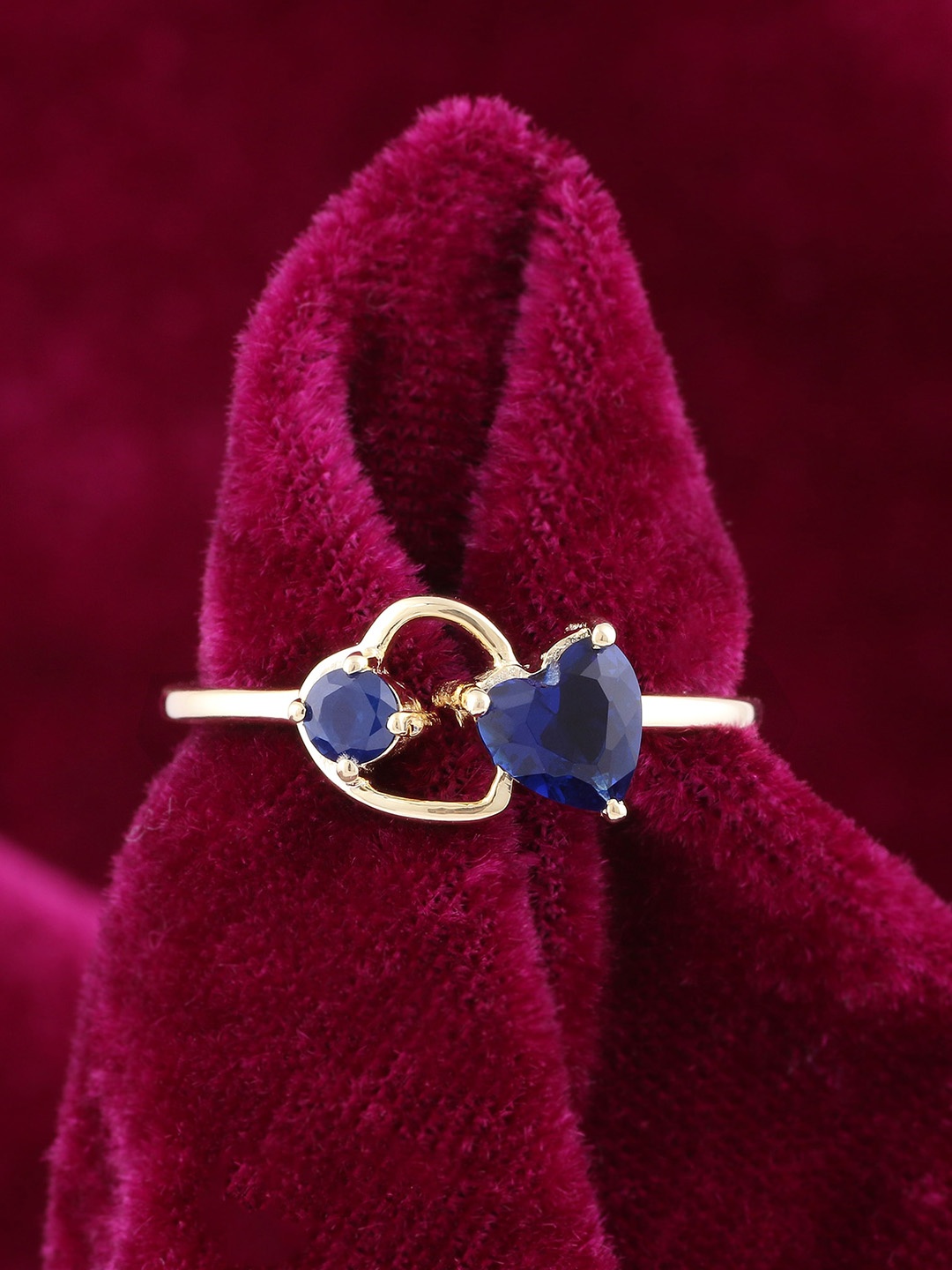 

Silgo Sterling 925 Silver Gold-Plated Blue CZ-Studded Finger Ring