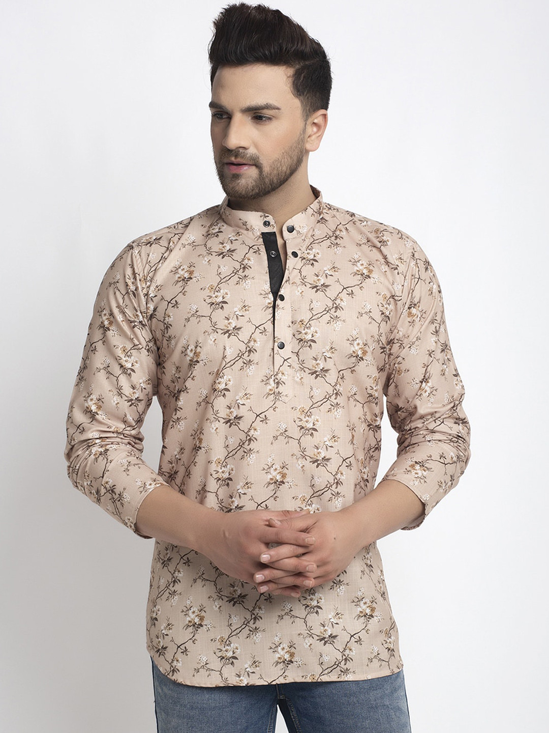 

Kaifoo Men Black Printed Thread Work Kurta