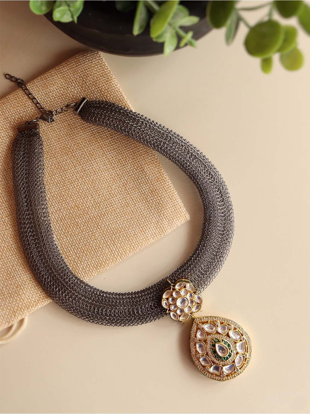 

CURIO COTTAGE Gold-Toned & Green Gold-Plated Handcrafted Necklace