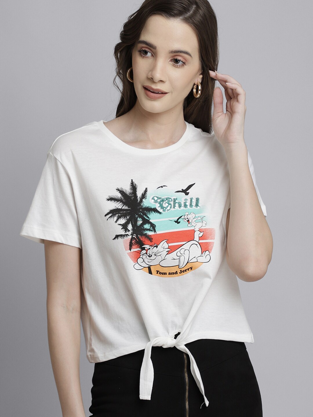 

Free Authority Women Off White Tom & Jerry Featured Tshirt