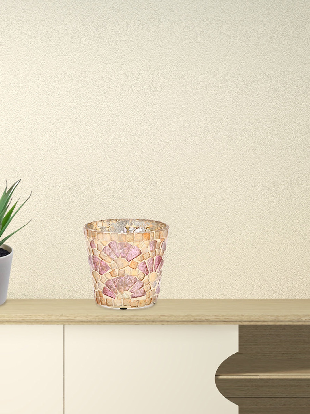 

Athome by Nilkamal Gold Toned & Pink Textured Mosaic Votive Candle Holders