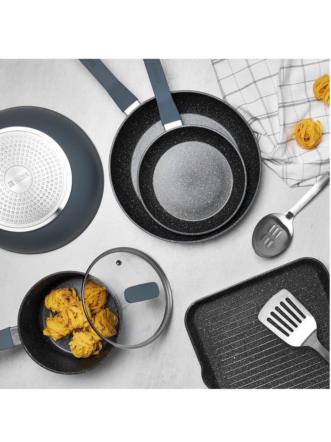 

Haden Black Haden Perth 16 cm Saucepan