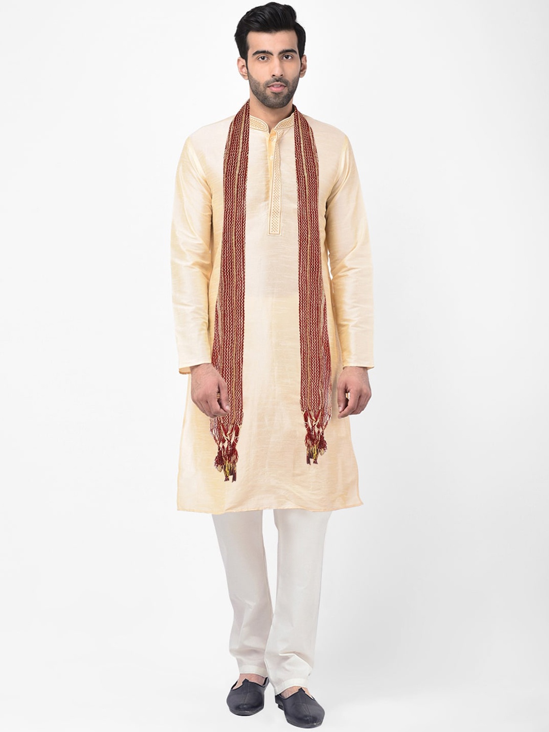 

SG LEMAN Men Cream-Coloured Layered Raw Silk Kurta with Churidar & With Dupatta