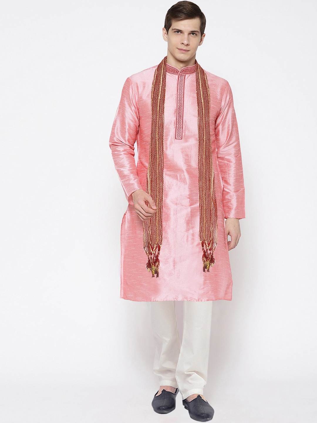 

SG LEMAN Men Peach-Coloured Raw Silk Kurta with Churidar & With Dupatta