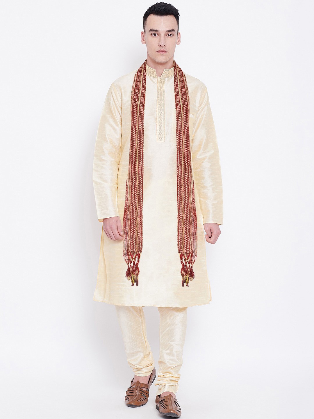 

SG LEMAN Men Beige Raw Silk Kurta with Churidar & With Dupatta