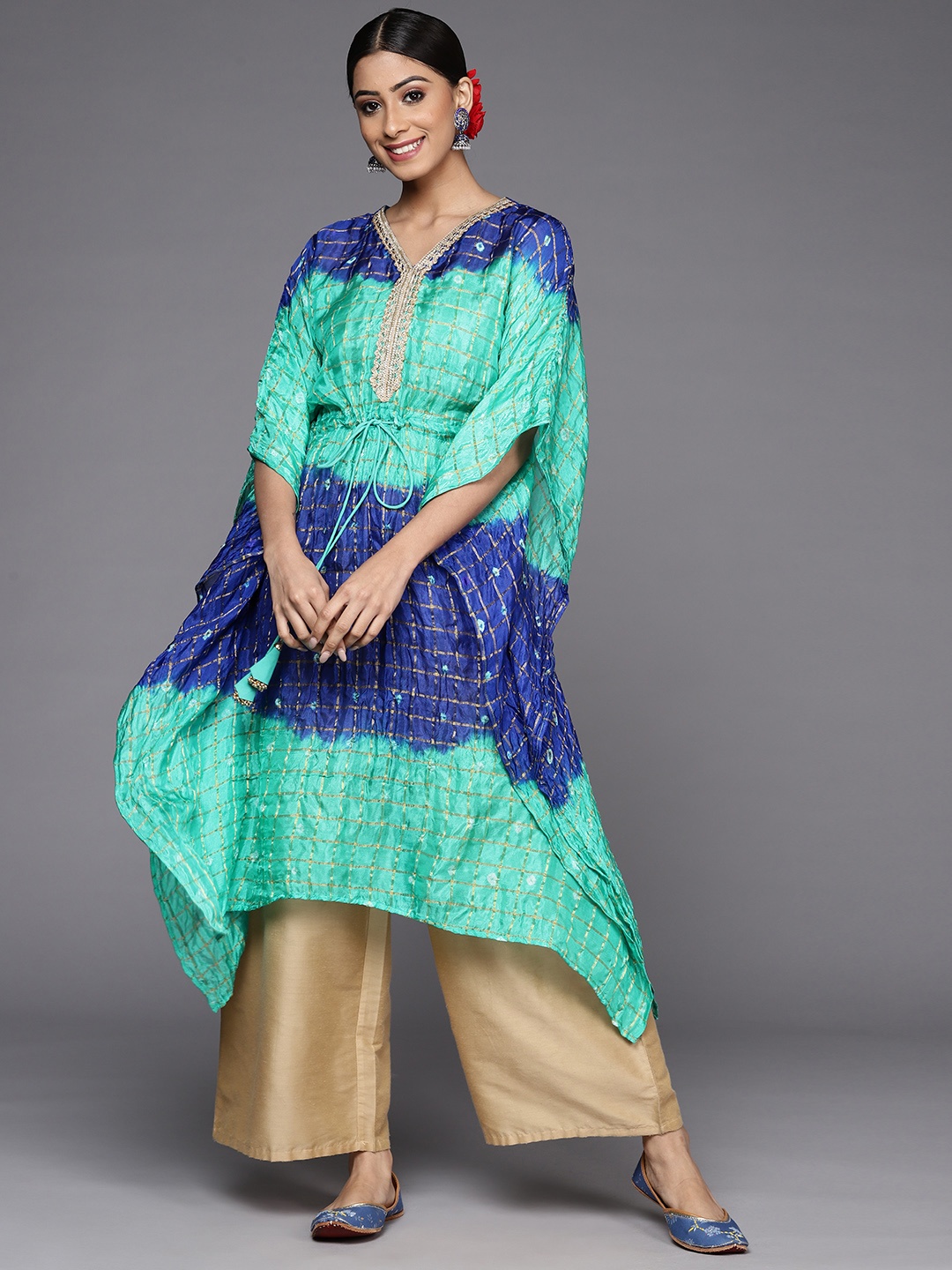 

Varanga Women Blue & Sea Green Bandhani Kimono Sleeves Jacquard Kaftan Kurta