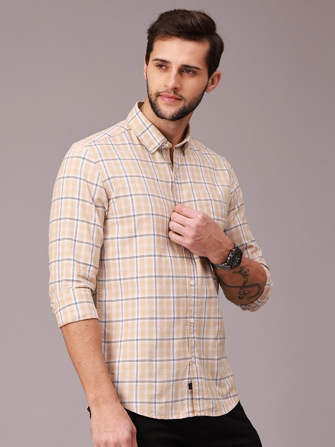 

FOGA Men Cream-Coloured Classic Slim Fit Checked Casual Shirt