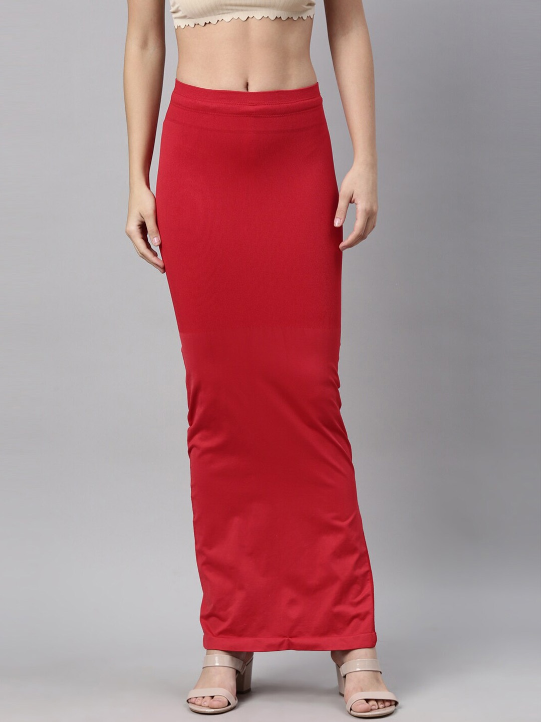 

GOLDSTROMS Women Red Solid Saree Shapewear