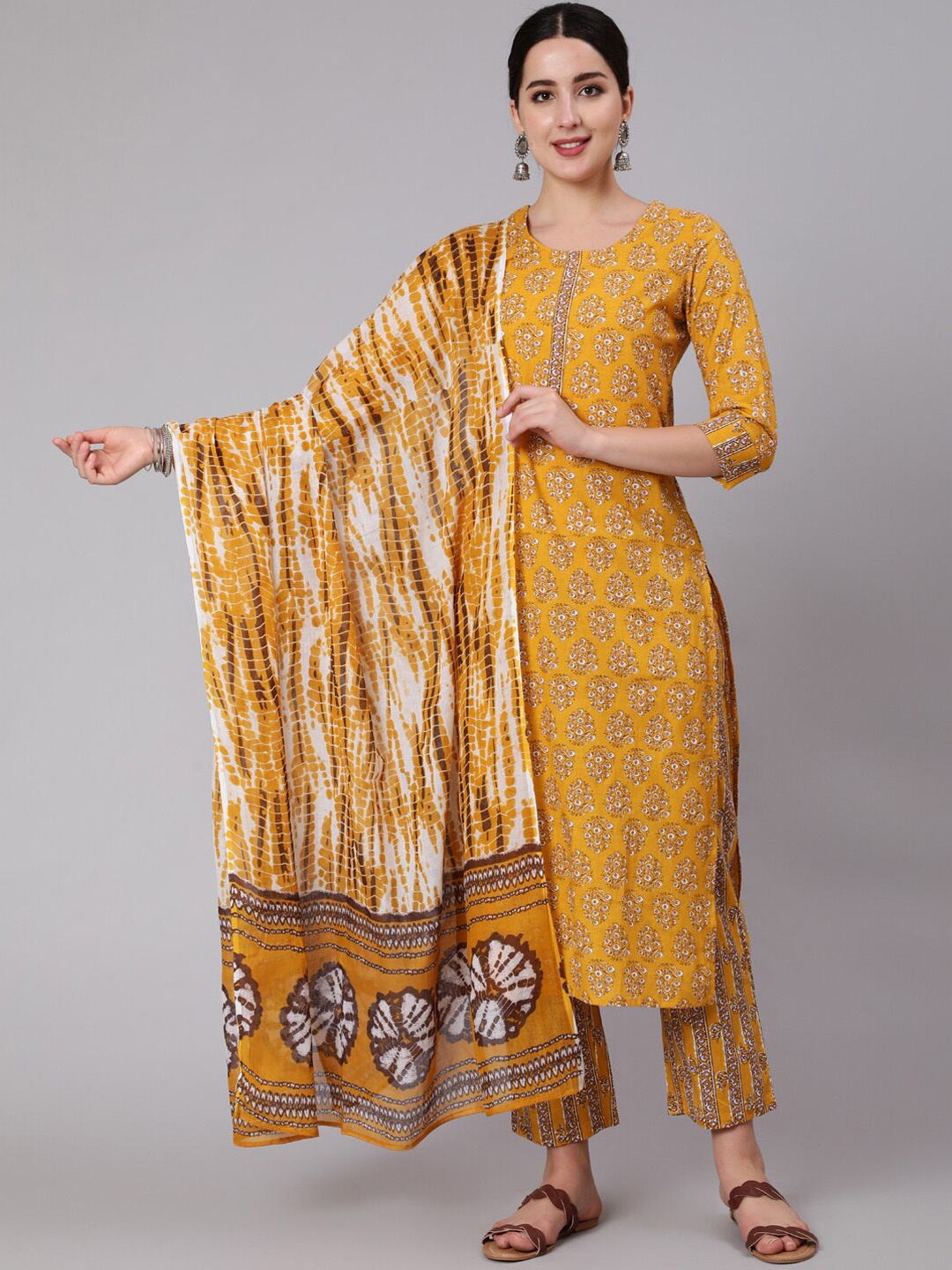 

KIMAYRA Women Mustard Yellow Printed Pure Cotton Kurta with Trousers