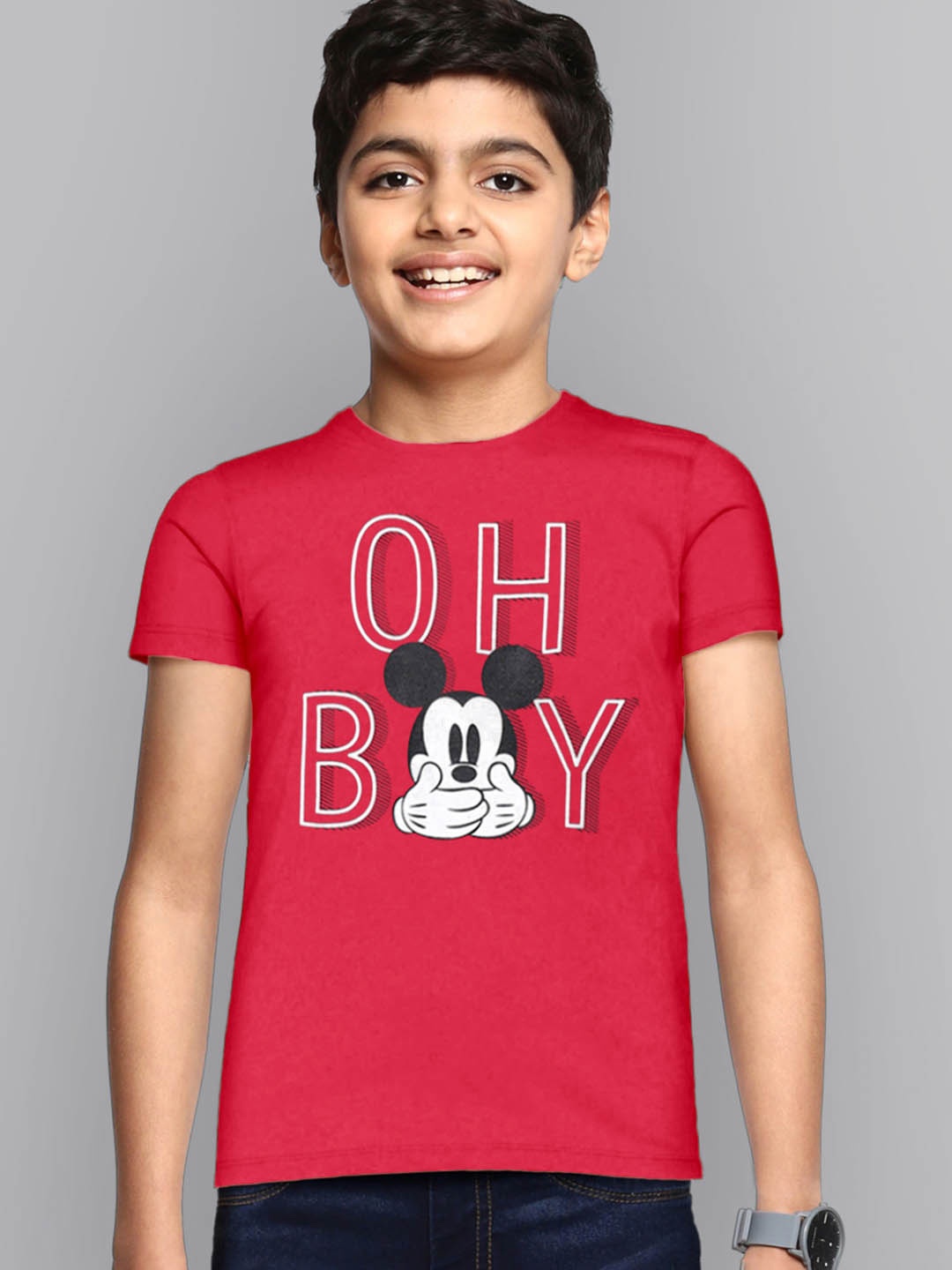 

Kids Ville Boys Red Mickey & Friends Featured Crew Neck T-shirt