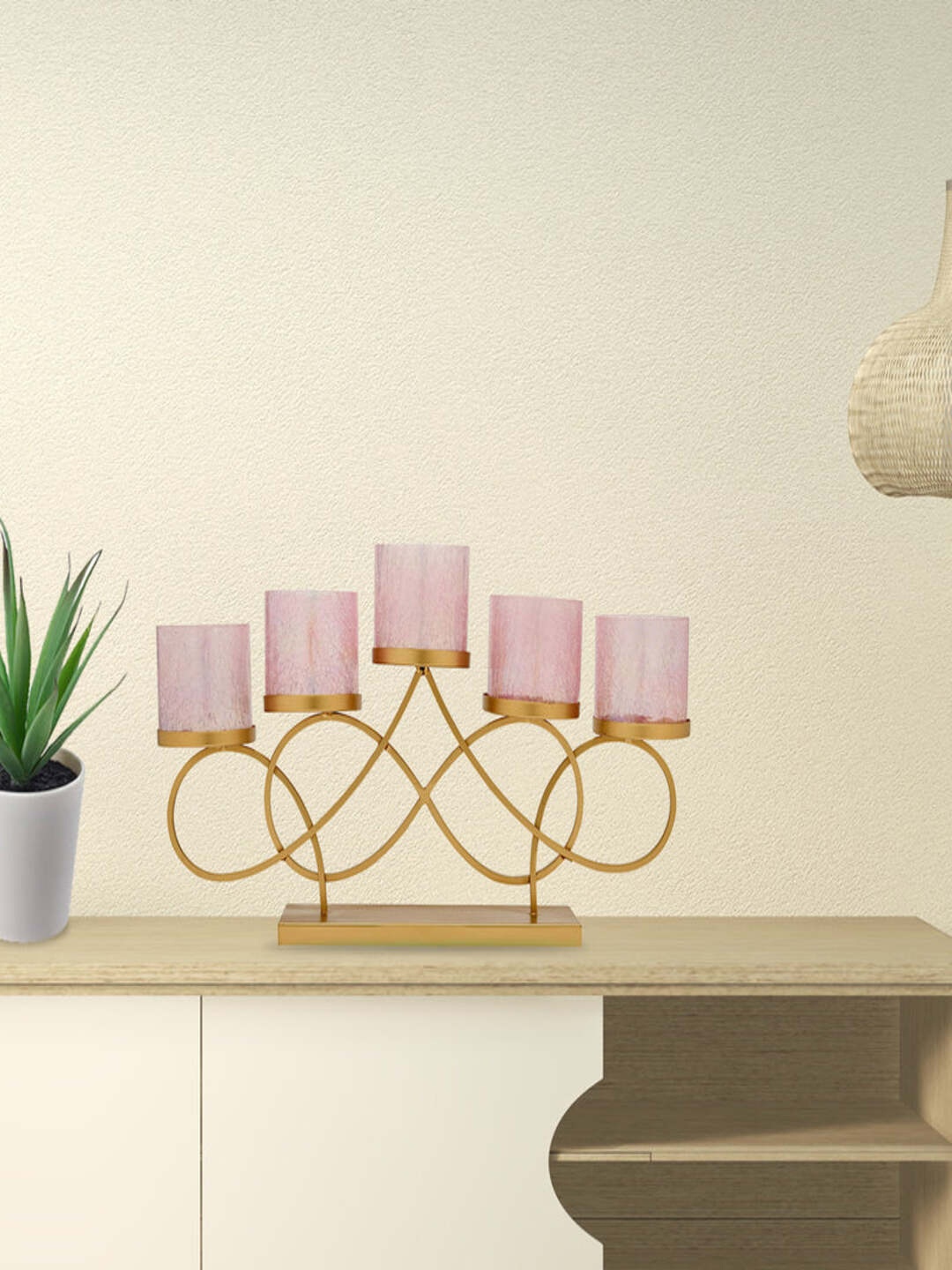 

Athome by Nilkamal Pink & Gold-Toned Loop Candle Holder