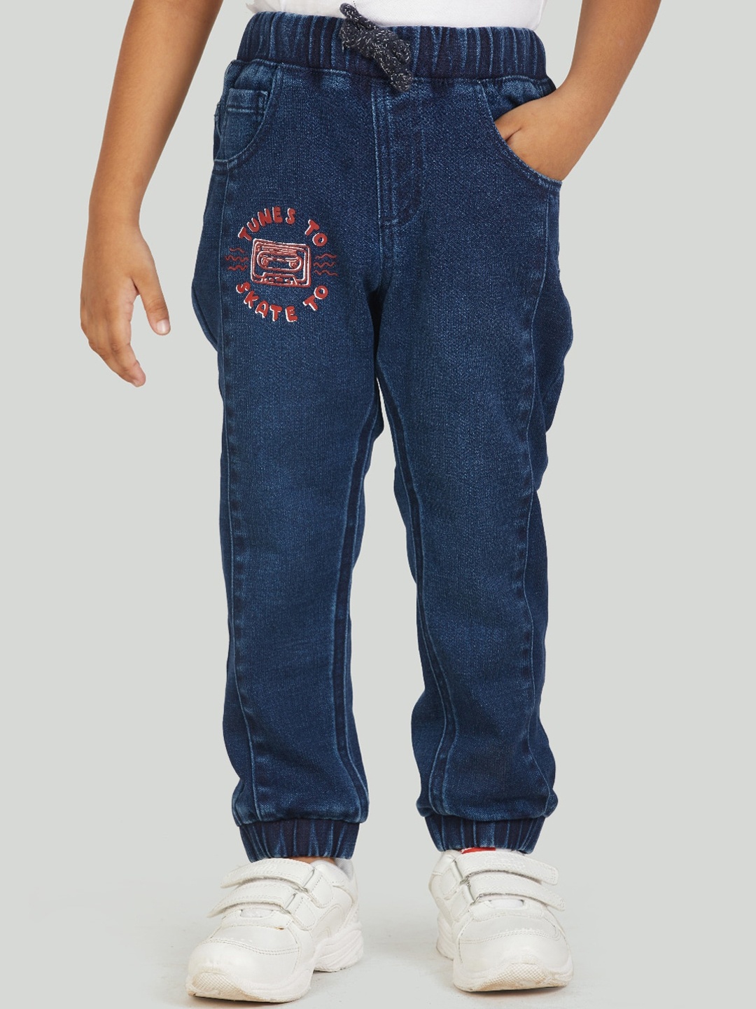 

Zalio Boys Blue Jogger Mildly Distressed Jeans