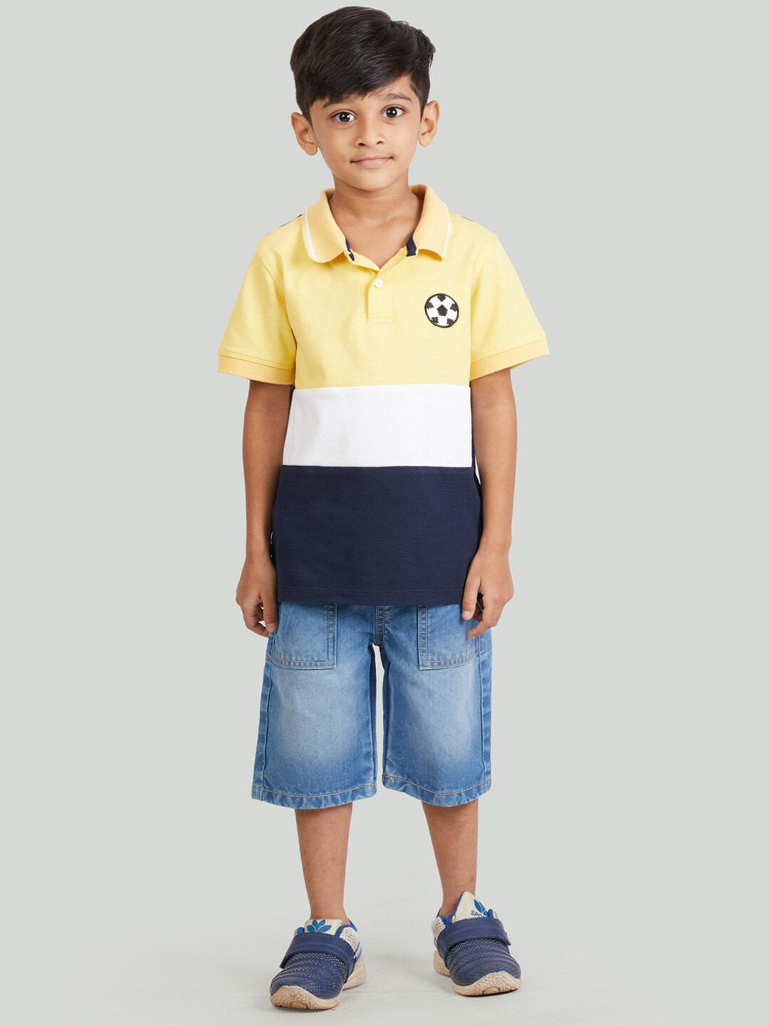 

Zalio Boys Multicoloured T-shirt with Shorts, Multi
