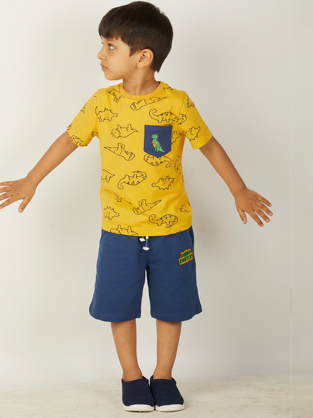 

Zalio Boys Yellow & Blue Printed T-shirt with Shorts