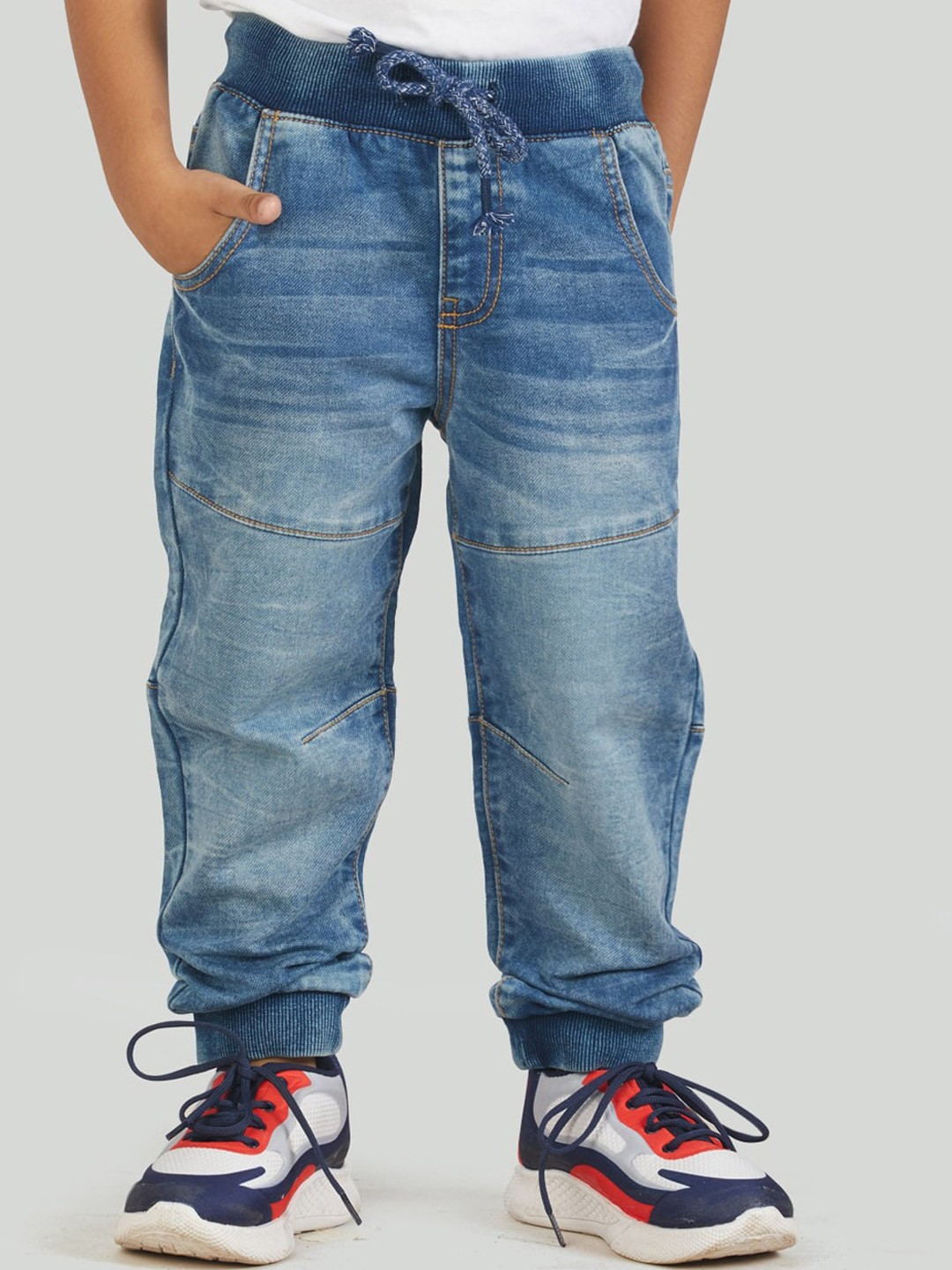 

Zalio Boys Blue Jogger Mildly Distressed Heavy Fade Jeans