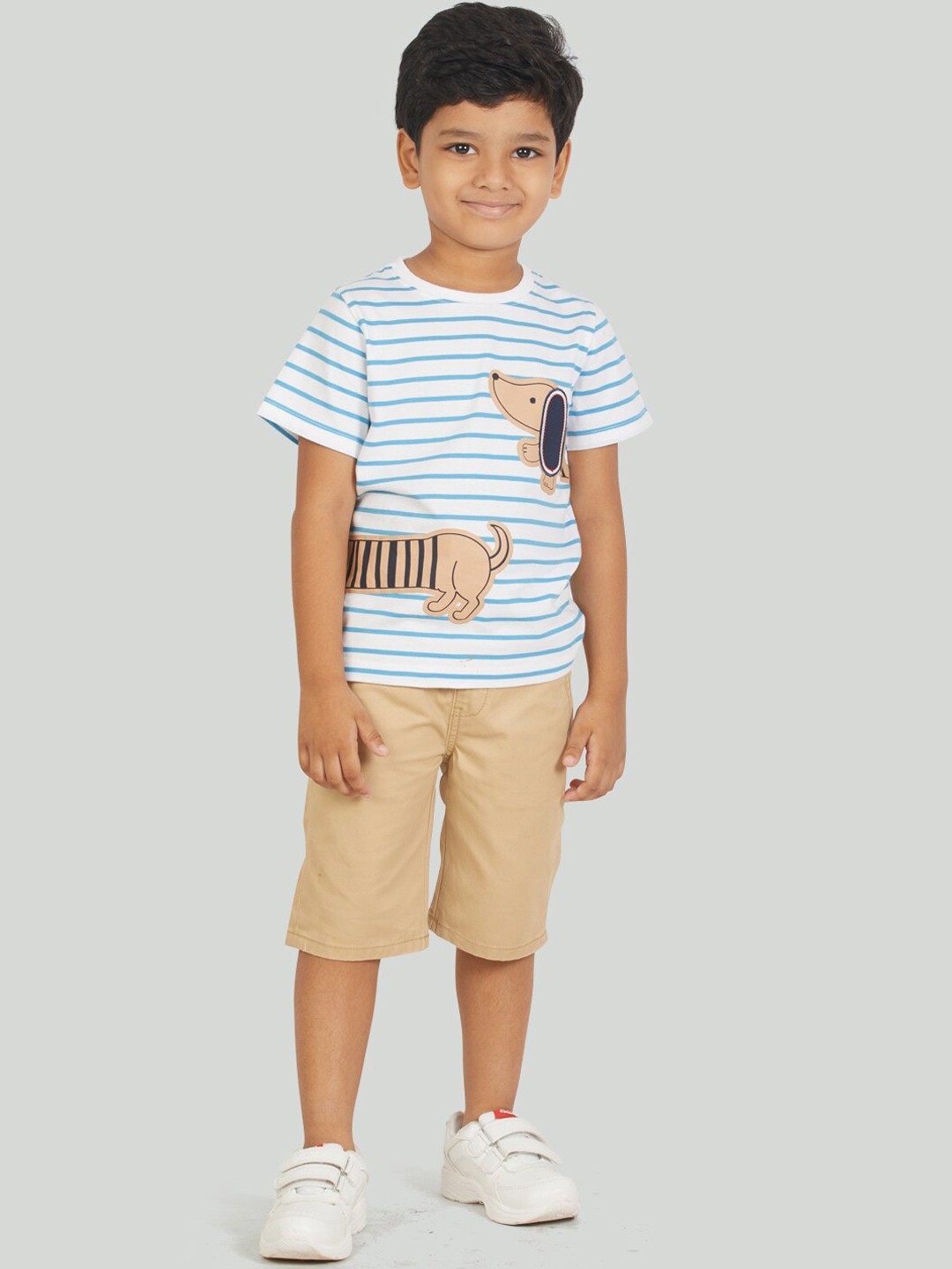 

Zalio Boys White & Khaki T-shirt with Shorts