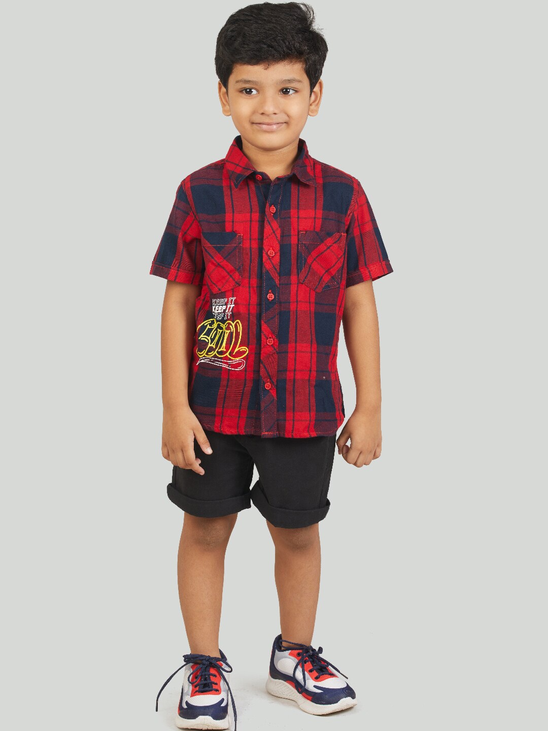 

Zalio Boys Red & Black Checked Shirt with Shorts