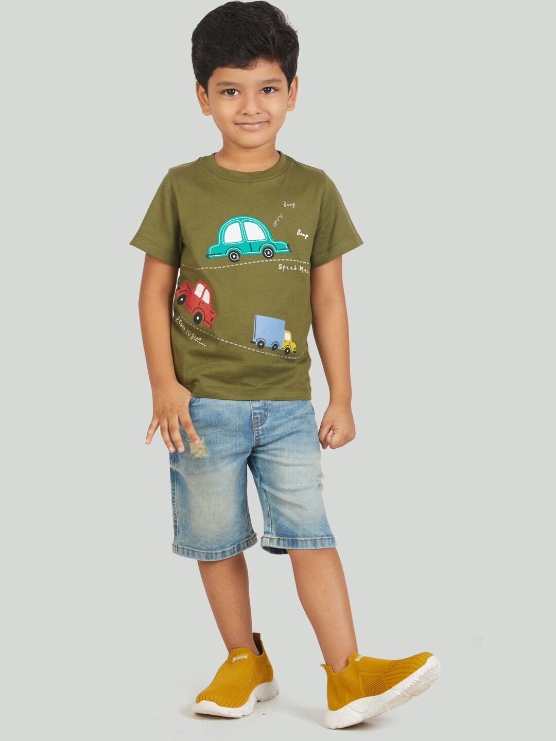 

Zalio Boys Green & Blue Printed T-shirt with Shorts