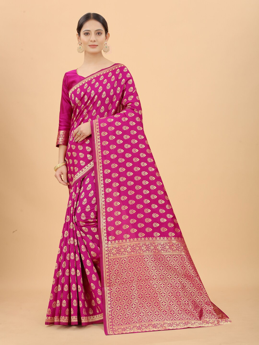 

SATYAM WEAVES Pink & Gold-Toned Woven Design Zari Silk Cotton Banarasi Saree