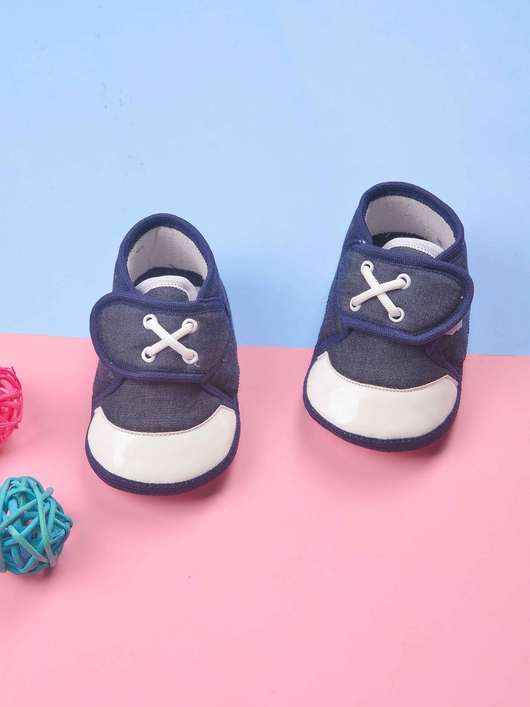 

POPLINS Infant Kids Blue Solid Booties