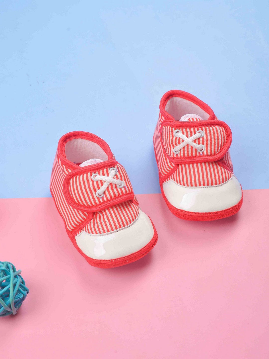 

POPLINS Infant Kids Red & White Striped Printed Cotton Booties