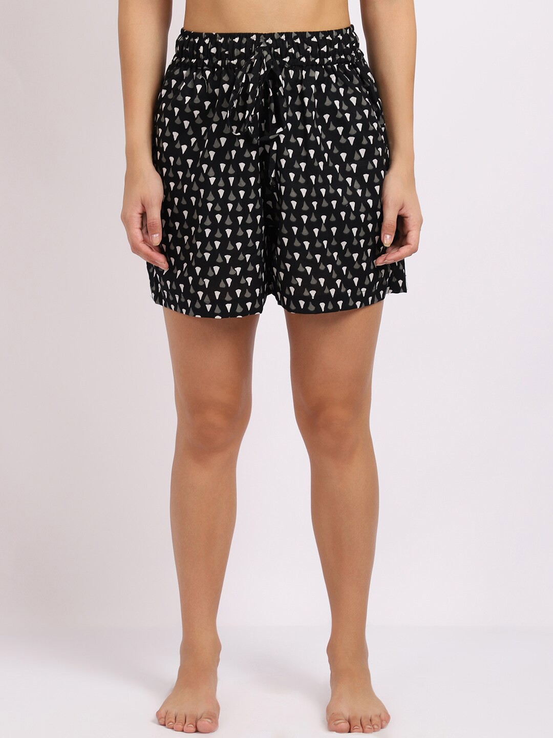 

TAG 7 Women Black & White Printed Cotton Lounge Shorts