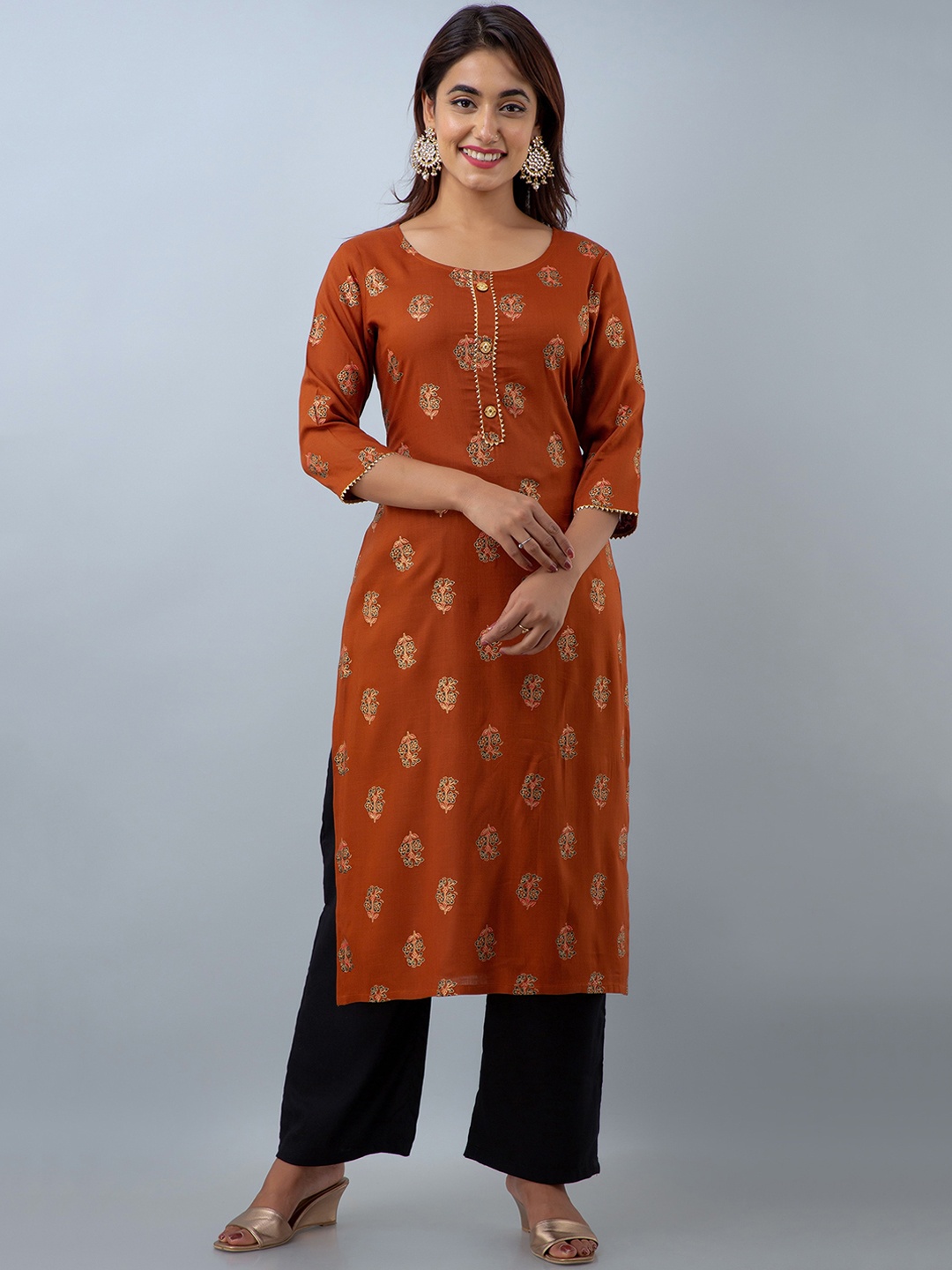 

DORIYA Women Brown Ethnic Motifs Printed Kurta with Palazzos