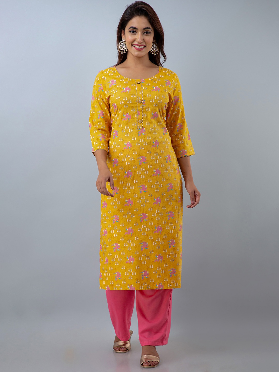 

DORIYA Women Yellow Floral Regular Kurta with Palazzos