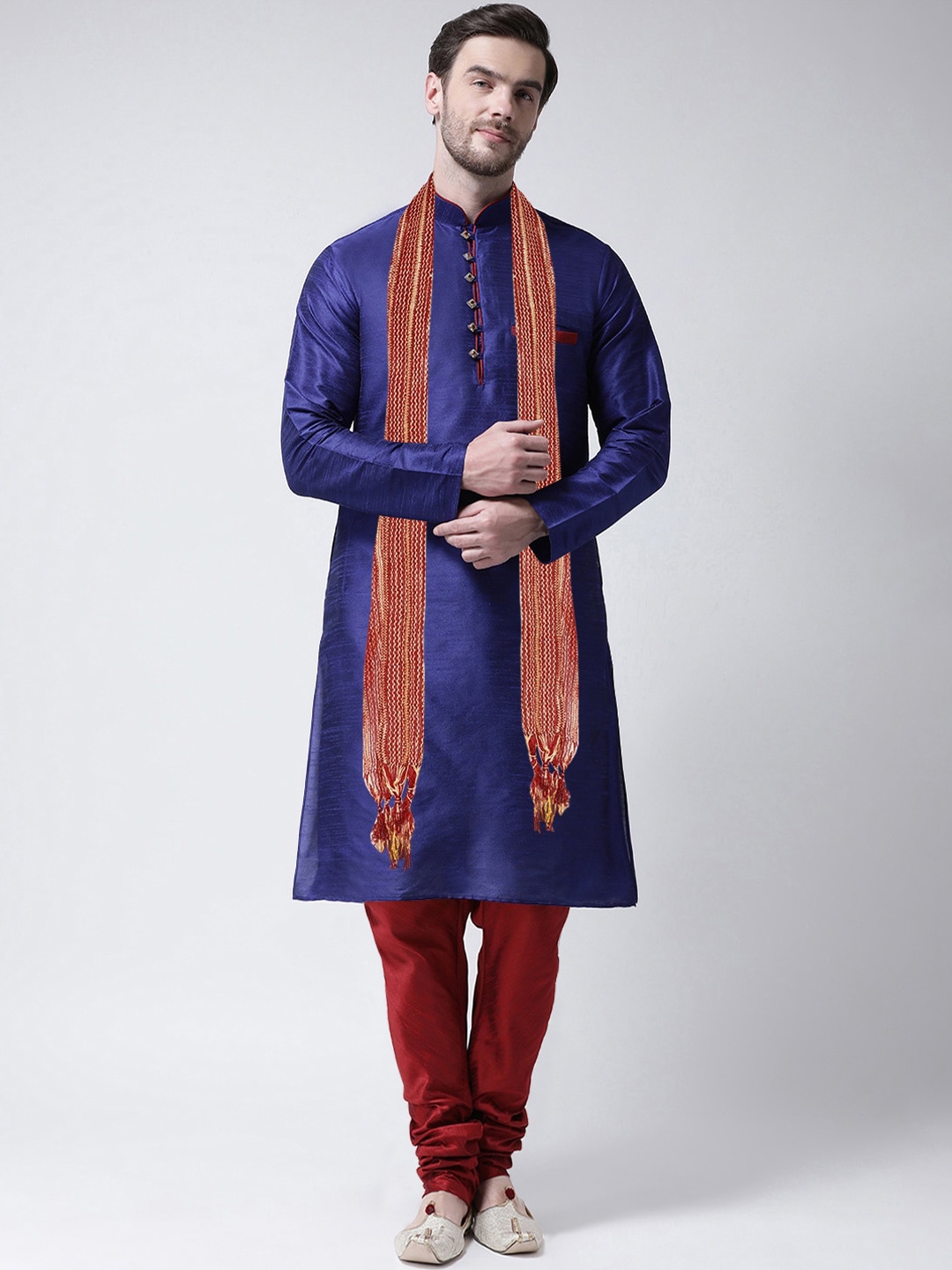 

SG LEMAN Men Blue Layered Raw Silk Kurta with Churidar & With Dupatta