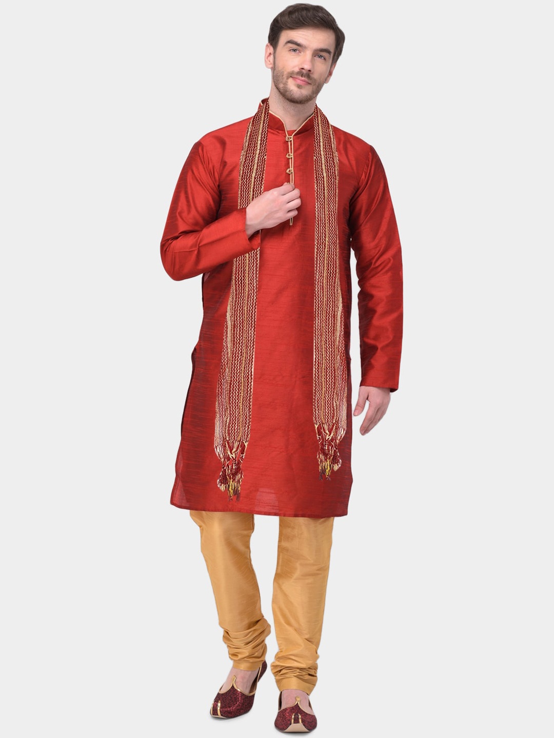 

SG LEMAN Men Maroon Raw Silk Kurta with Pyjamas