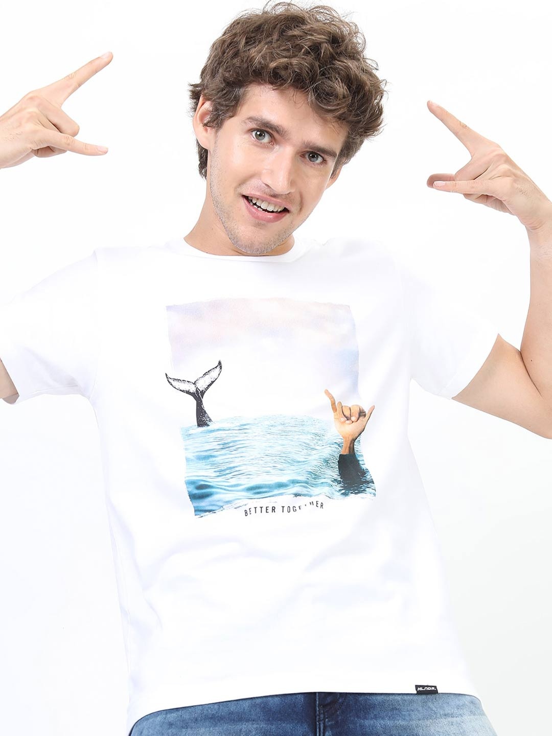 

HIGHLANDER Men White Typography Printed Slim Fit T-shirt
