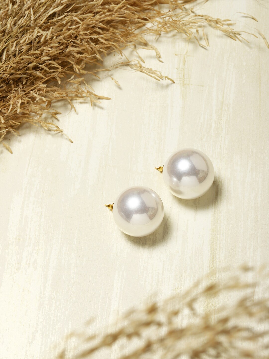

RITU SINGH White Contemporary Studs Earrings