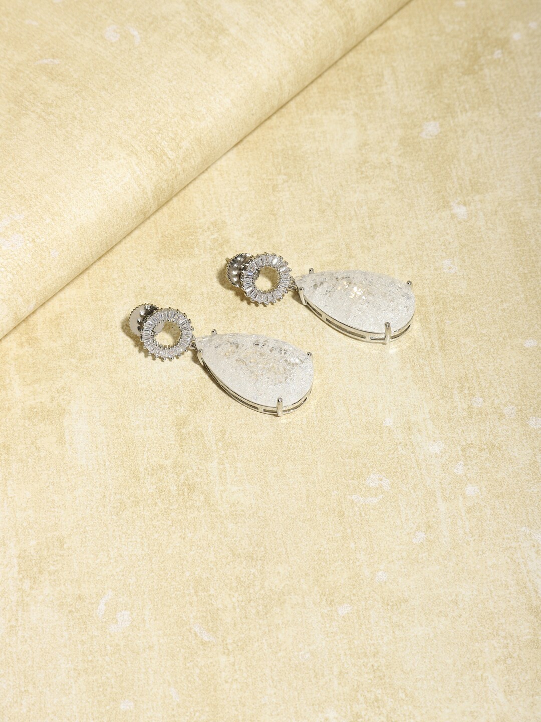 

RITU SINGH Gold-Toned Contemporary Drop Earrings