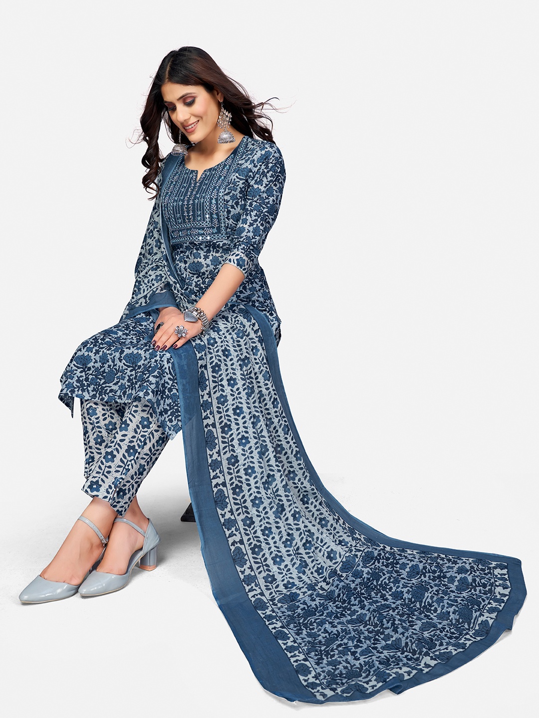 

Vbuyz Women Blue Printed Layered Mirror Work Pure Cotton Kurti with Palazzos
