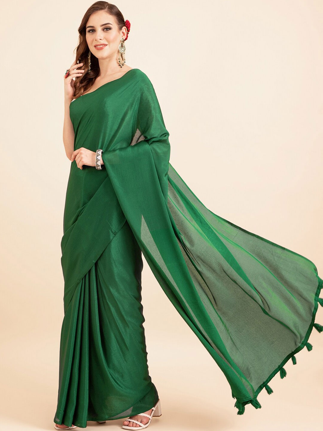 

Sangria Green Poly Chiffon Solid Work Saree