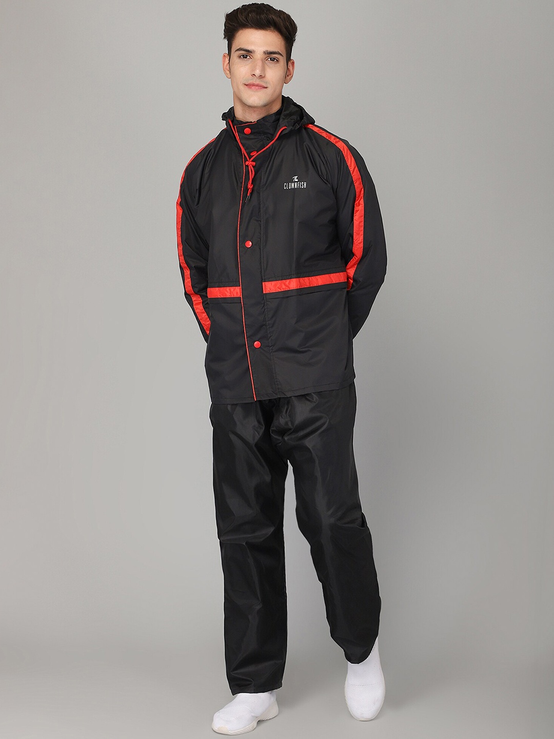 

THE CLOWNFISH Men Black Solid Reversible Waterproof Rain Suit