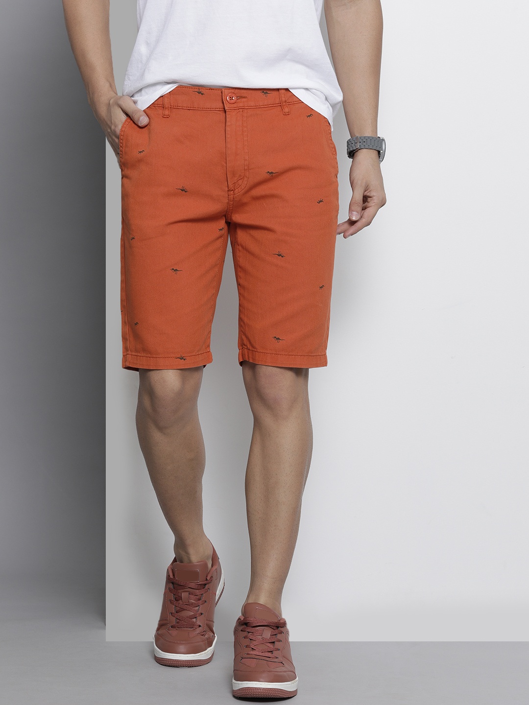 

The Indian Garage Co Men Rust Conversational Printed Slim Fit Cotton Chino Shorts