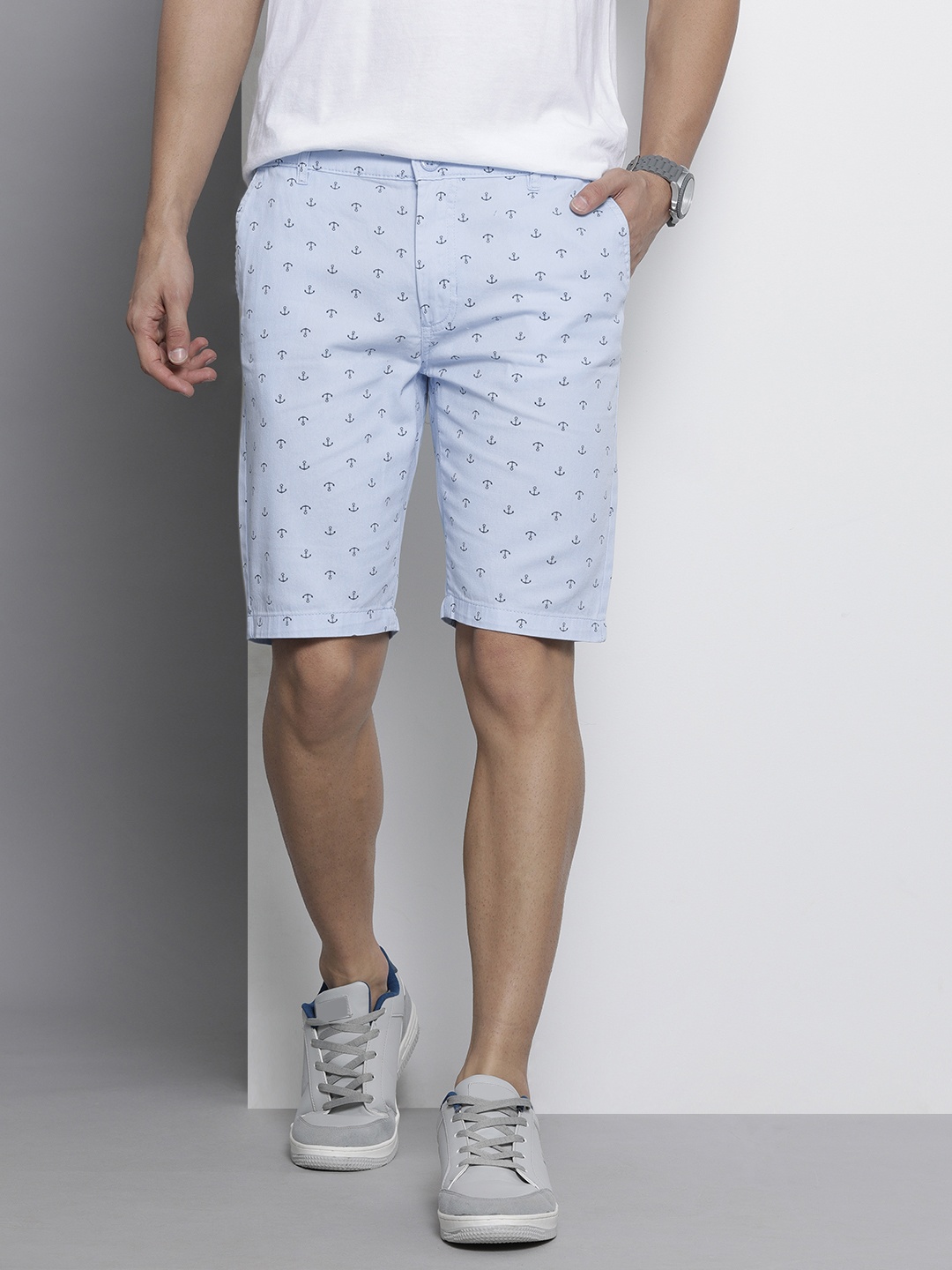 

The Indian Garage Co Men Blue Printed Slim Fit Cotton Chino Shorts