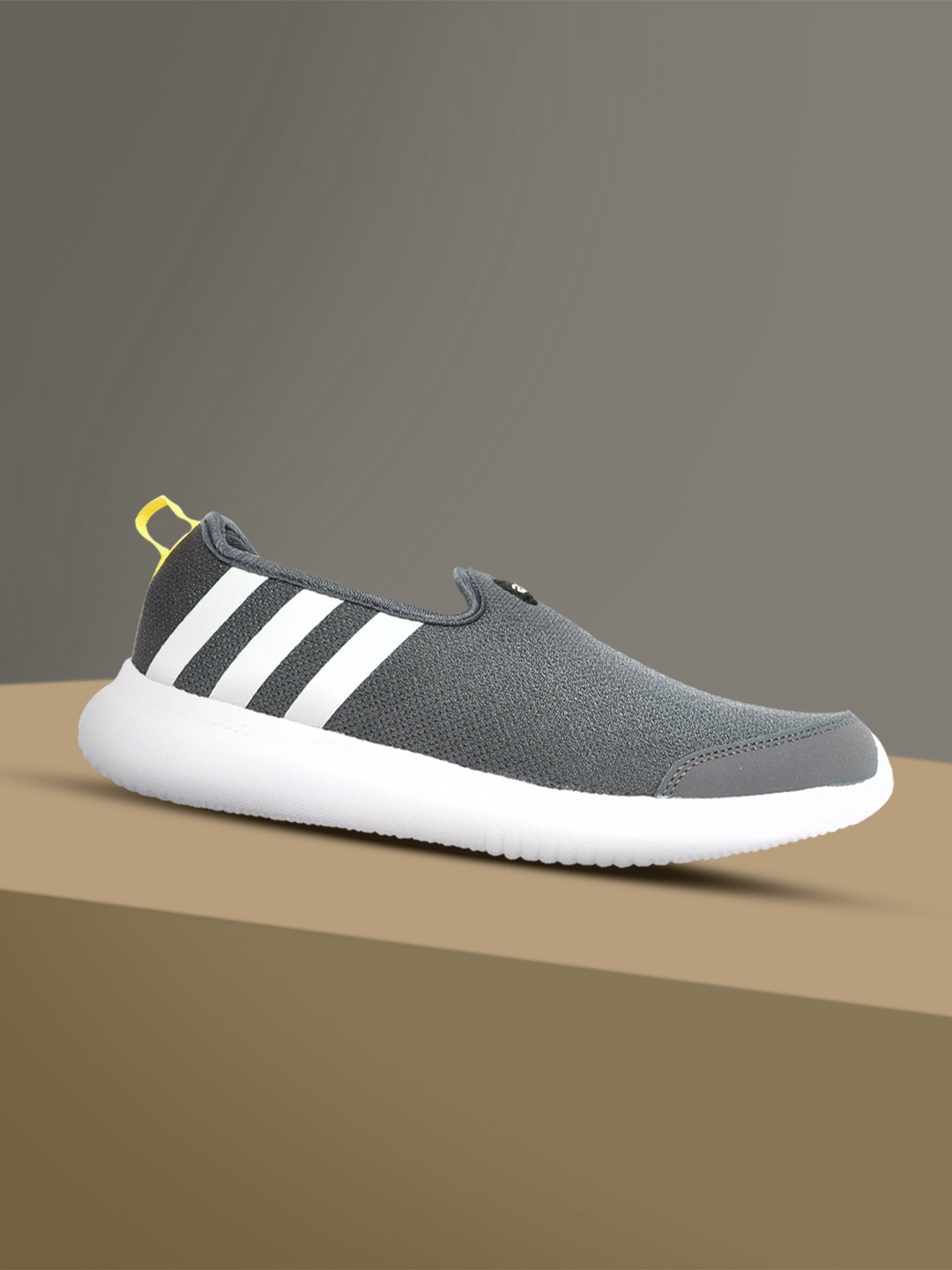 

ADIDAS Men Grey Woven Design Alliver Running Shoes