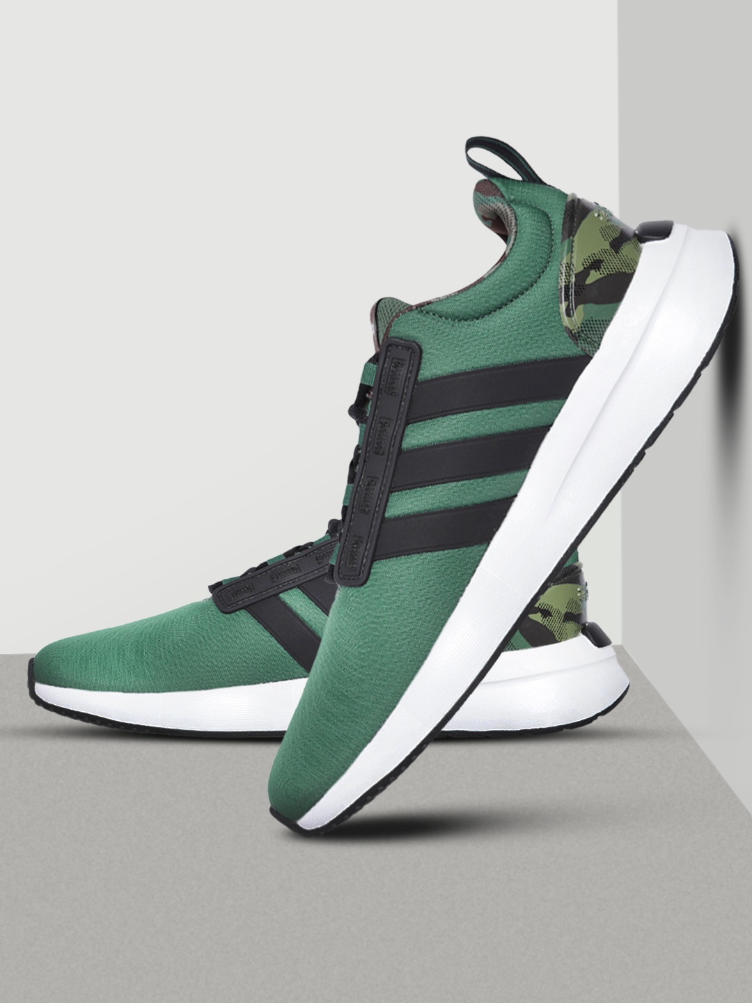 

ADIDAS Men Green & Black Woven Design Racer TR21 Running Shoes
