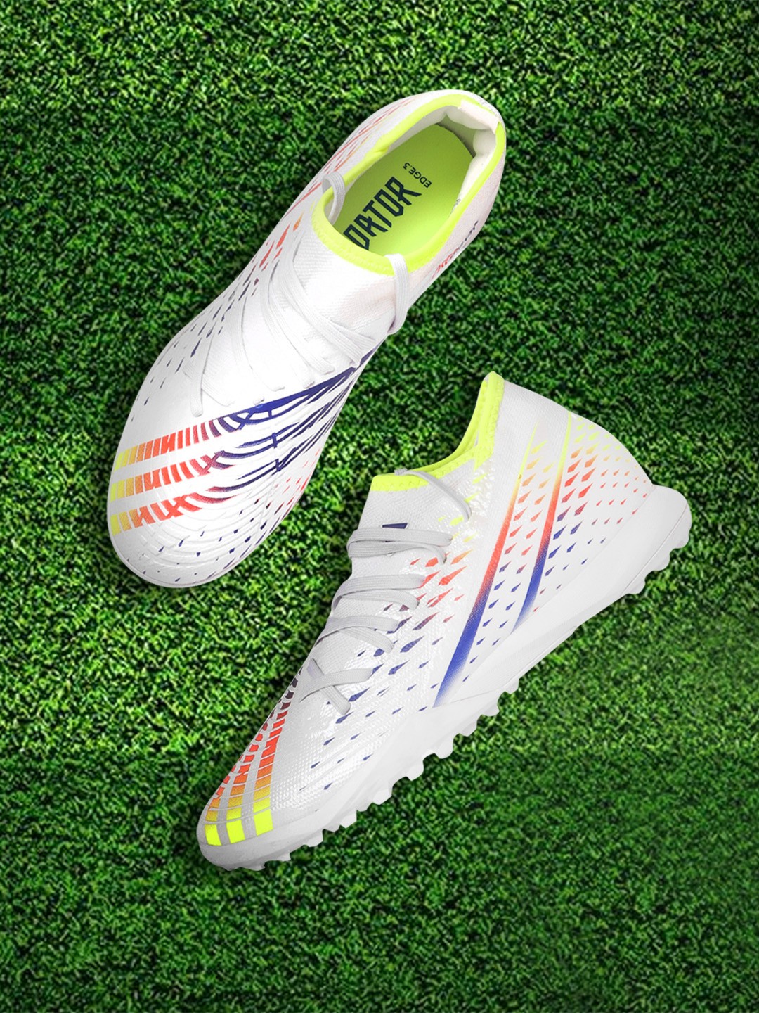 

ADIDAS Unisex White Textured & Printed Predator Edge.3 TF Football Shoes
