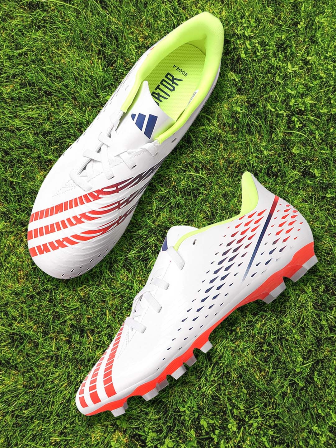 

ADIDAS Unisex White Printed Synthetic Predator Edge.4 FxG Football Shoes