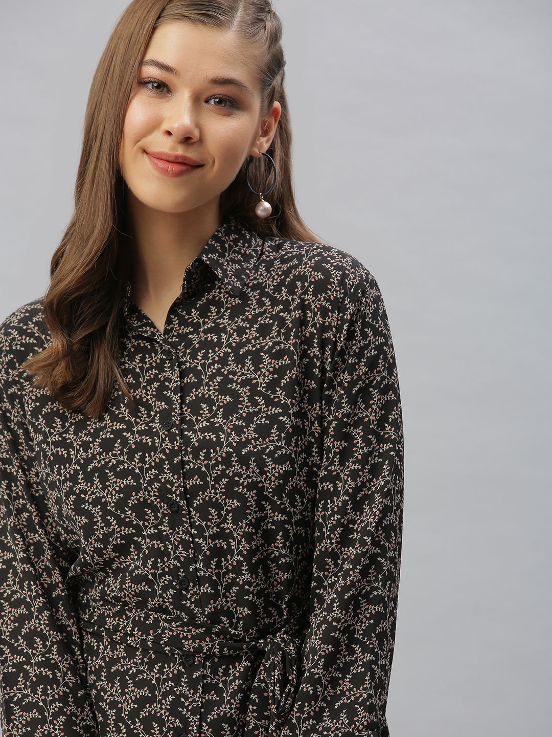 

SHOWOFF Women Black Comfort Slim Fit Floral Printed Casual Shirt