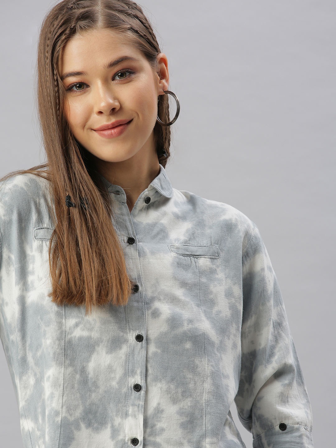 

SHOWOFF Women Grey Comfort Boxy Checked Casual Shirt